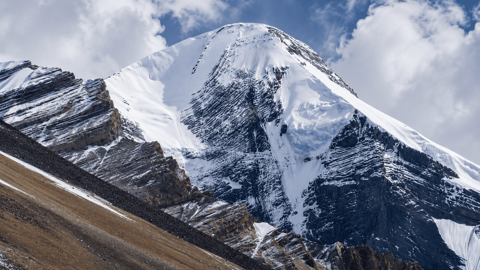 Manirang Peak Expedition (6593m) Himalayan expedition landscape